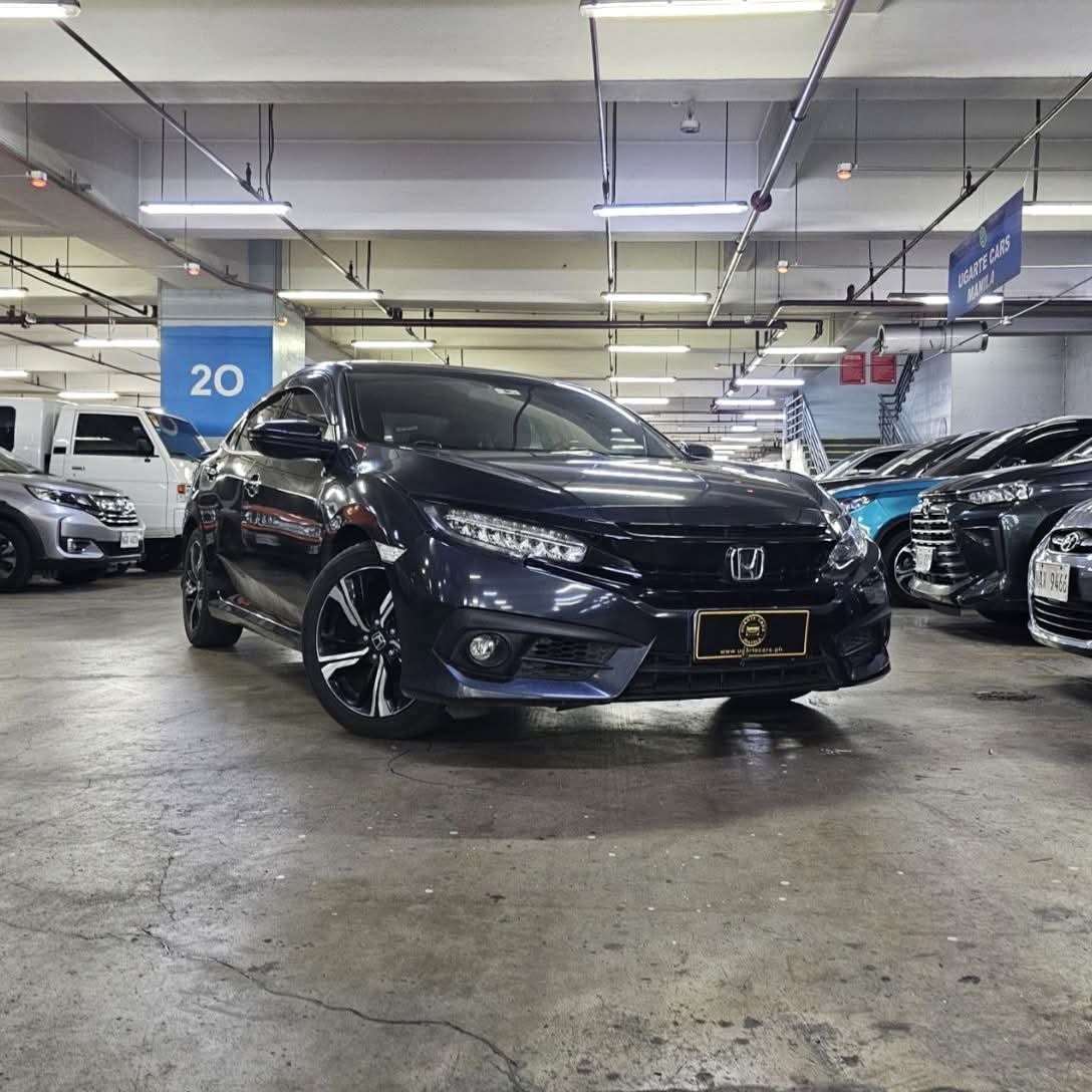 2017 Honda Civic RS Turbo CVT AT