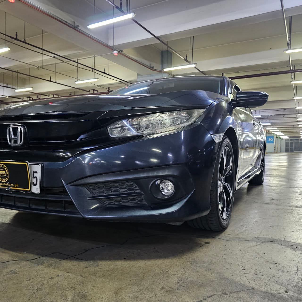 2017 Honda Civic RS Turbo CVT AT