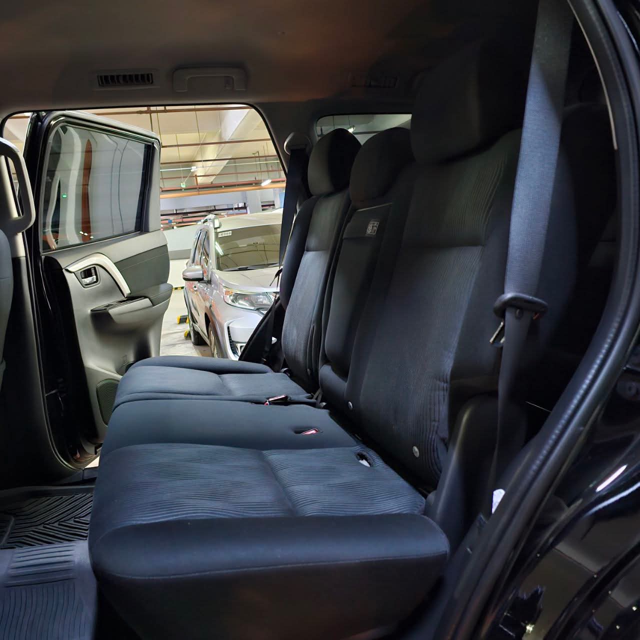 
								2025 Mitsubishi Montero Sports GLX 2.4L DSL MT full									