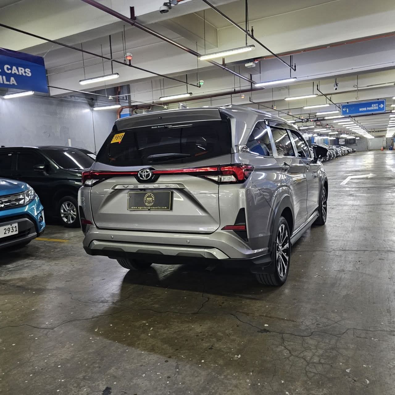 
								2023 Toyota Veloz G 1.5L CVT AT full									