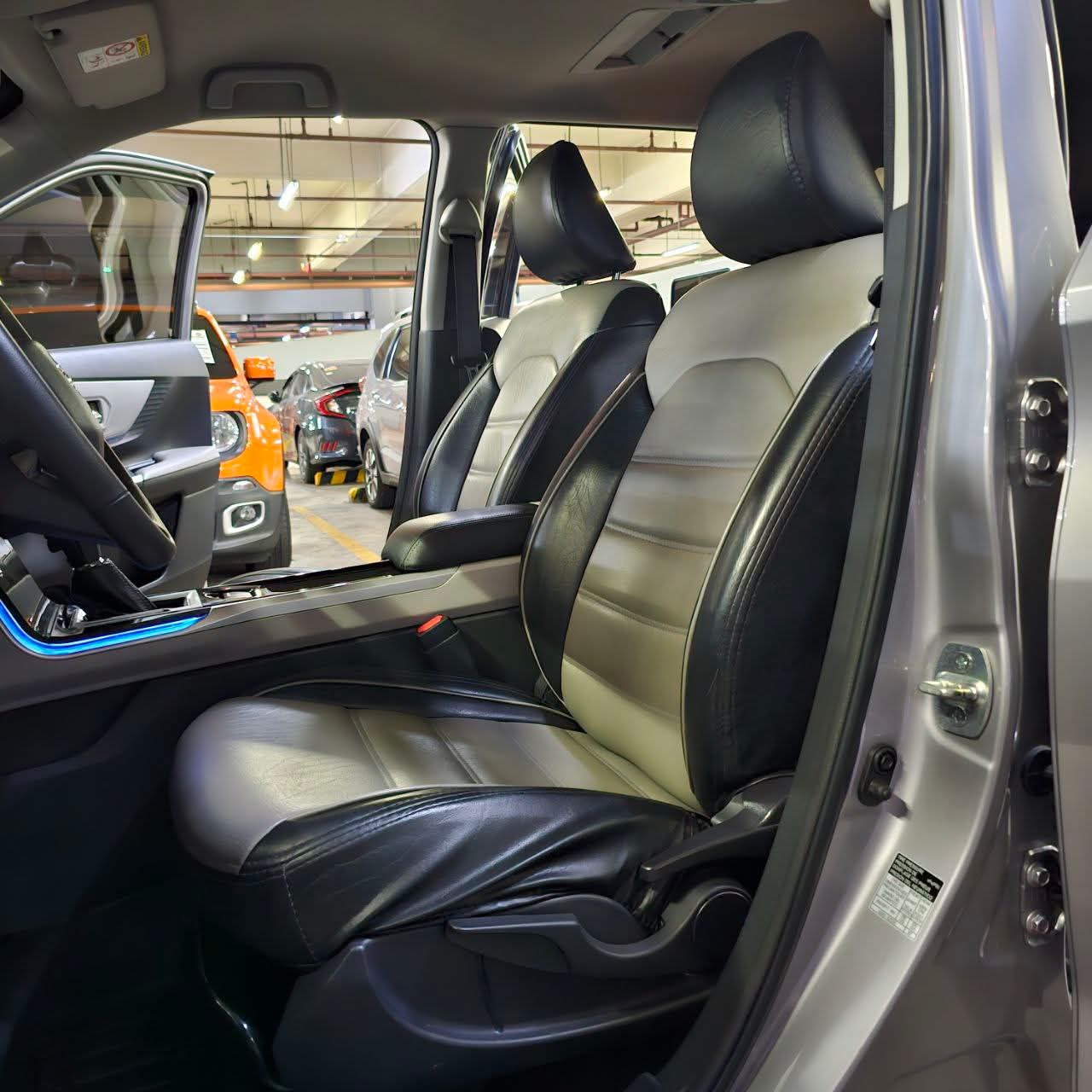 
								2023 Toyota Veloz G 1.5L CVT AT full									