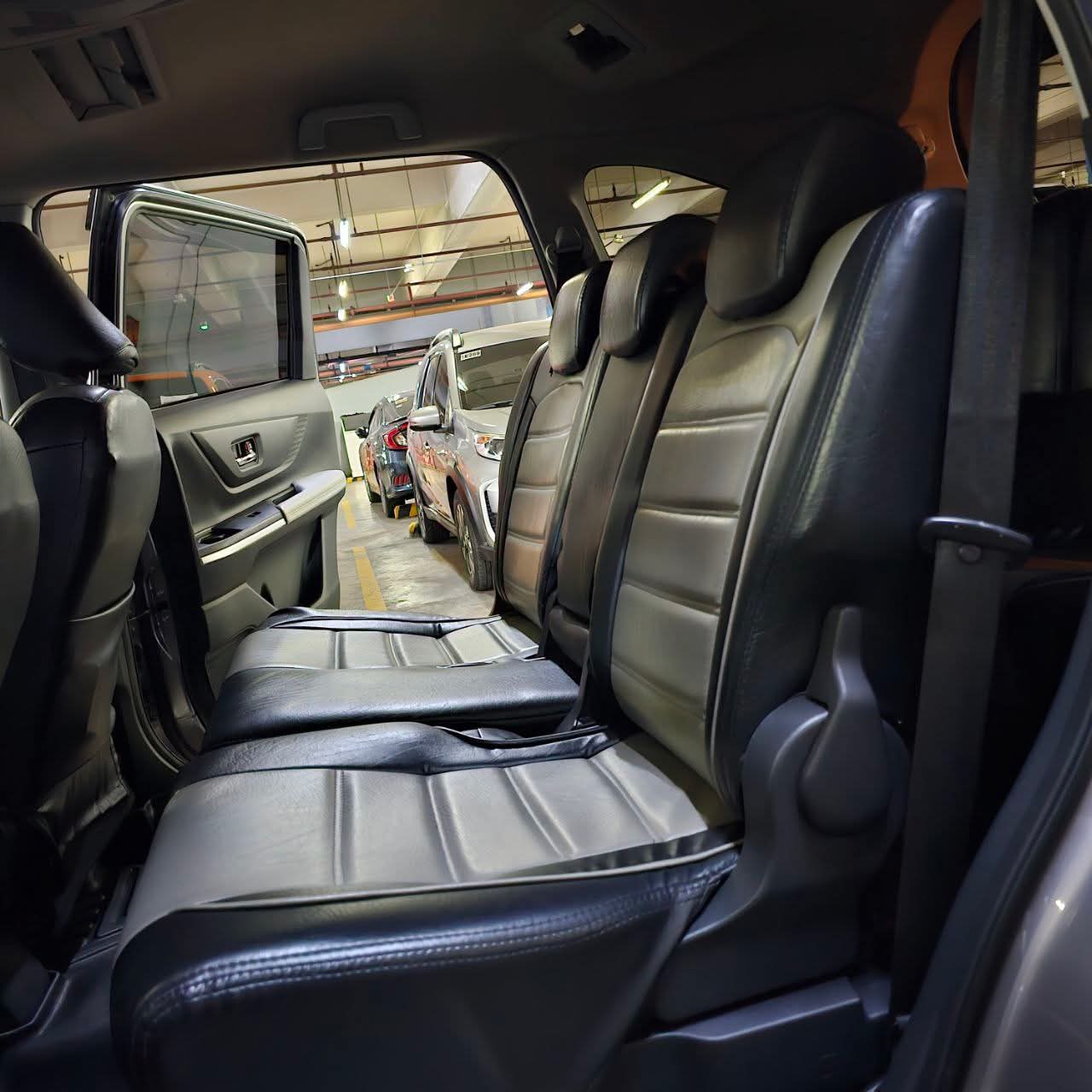 
								2023 Toyota Veloz G 1.5L CVT AT full									