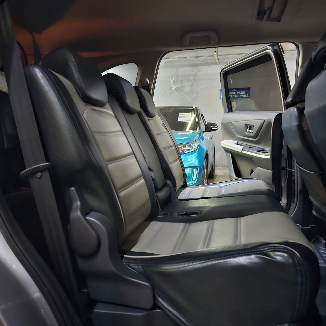 
								2023 Toyota Veloz G 1.5L CVT AT full									