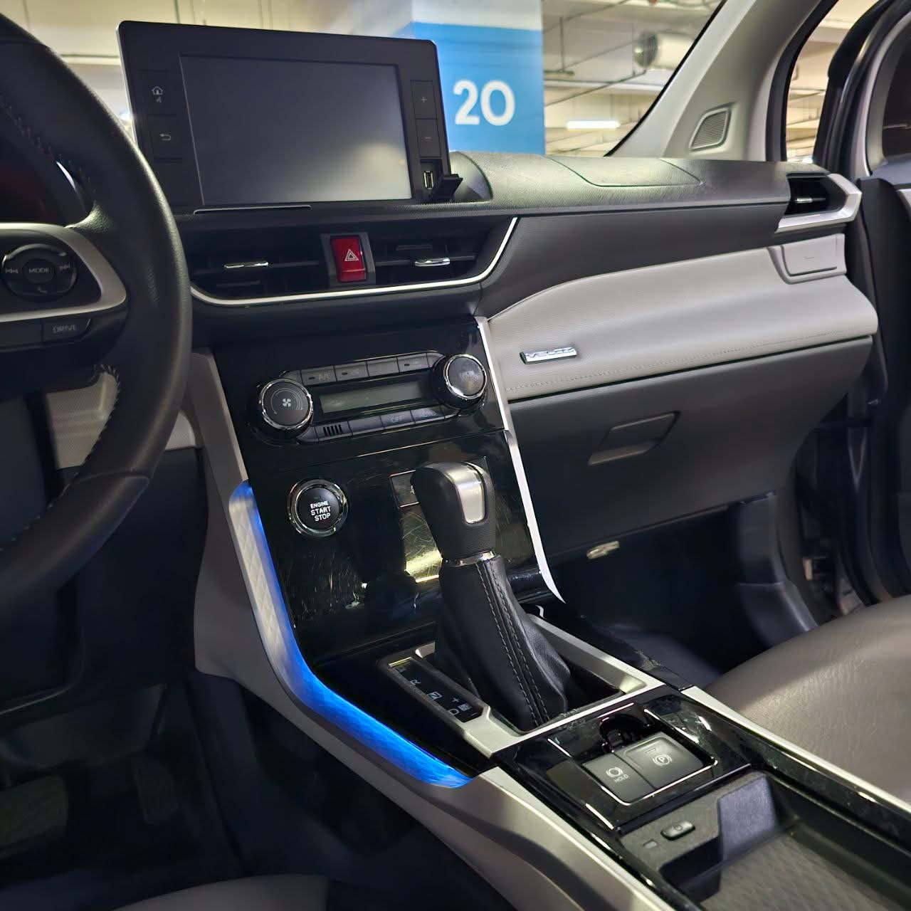 
								2023 Toyota Veloz G 1.5L CVT AT full									