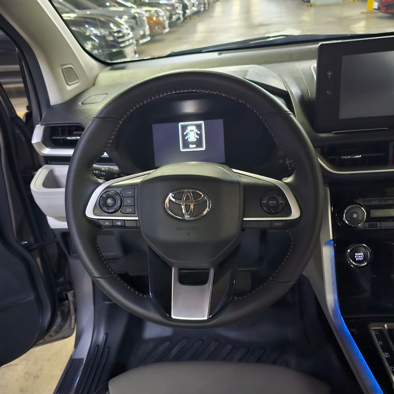 
								2023 Toyota Veloz G 1.5L CVT AT full									
