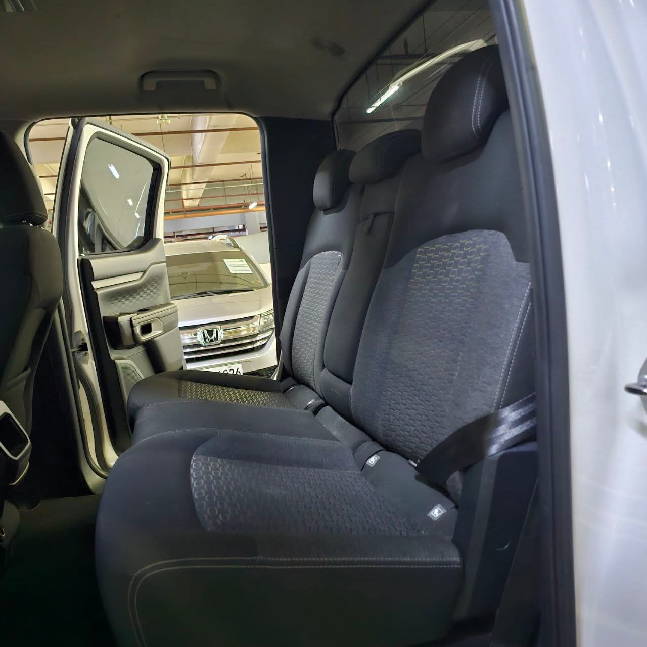
								2025 Ford Ranger Turbo XLT 2.0L 4X2 DSL 6AT full									