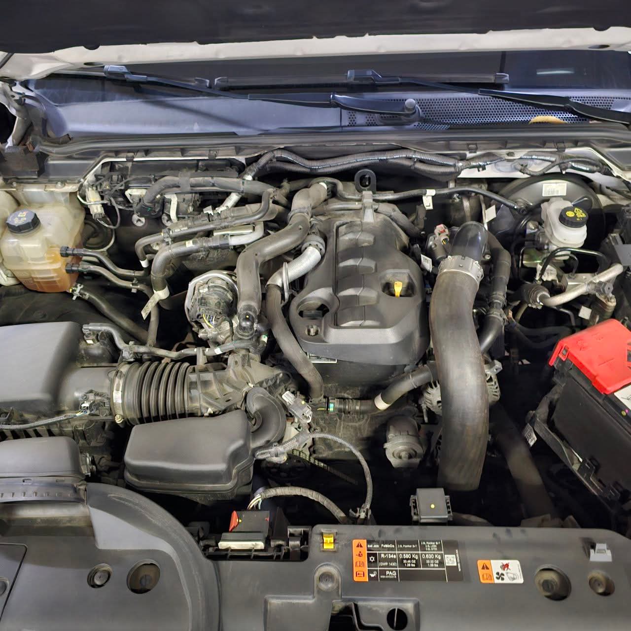 
								2025 Ford Ranger Turbo XLT 2.0L 4X2 DSL 6AT full									
