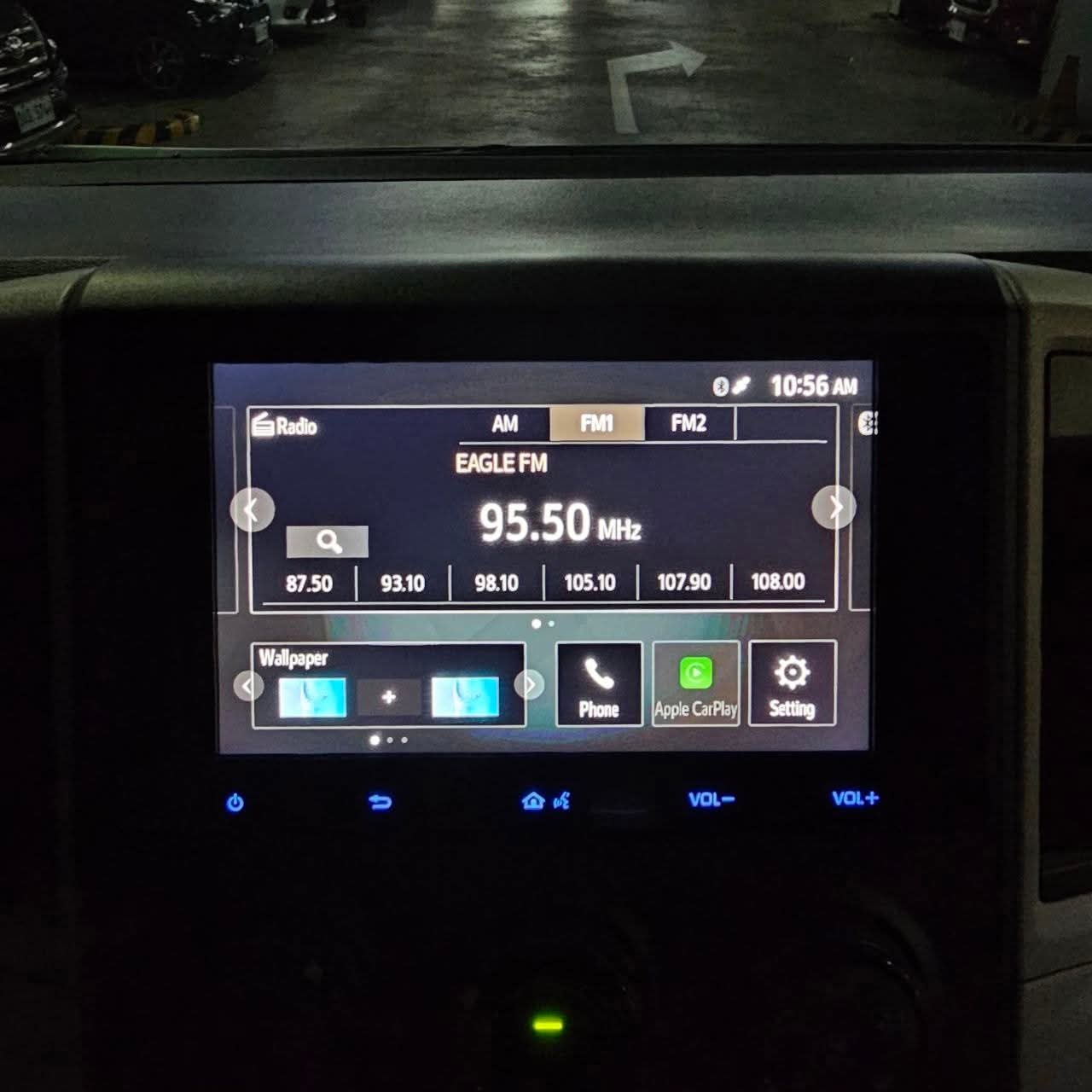 
								2024 Toyota Hiace Commuter Deluxe 2.8L DSL MT full									