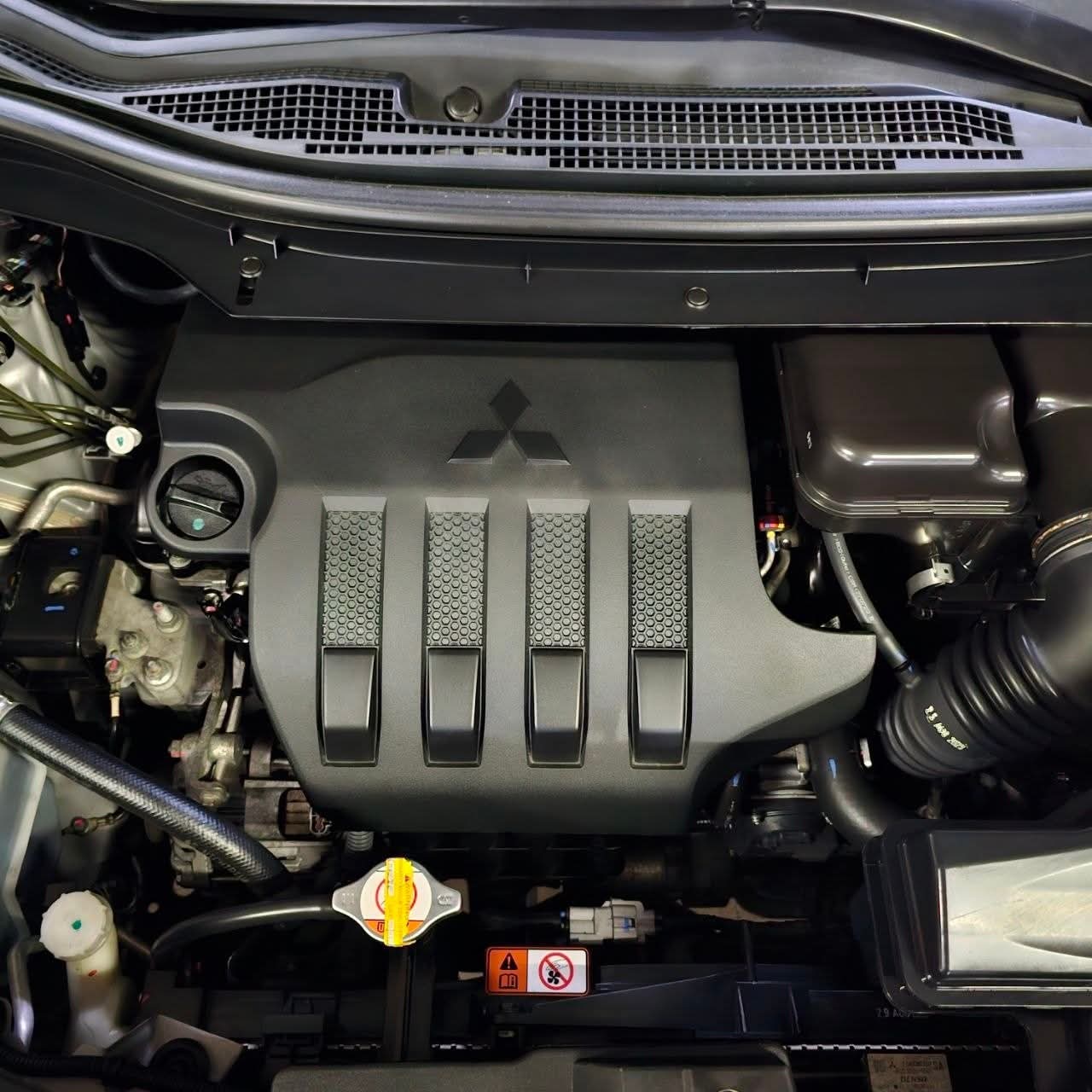 
								2024 Mitsubishi Xpander GLS 1.5L AT full									