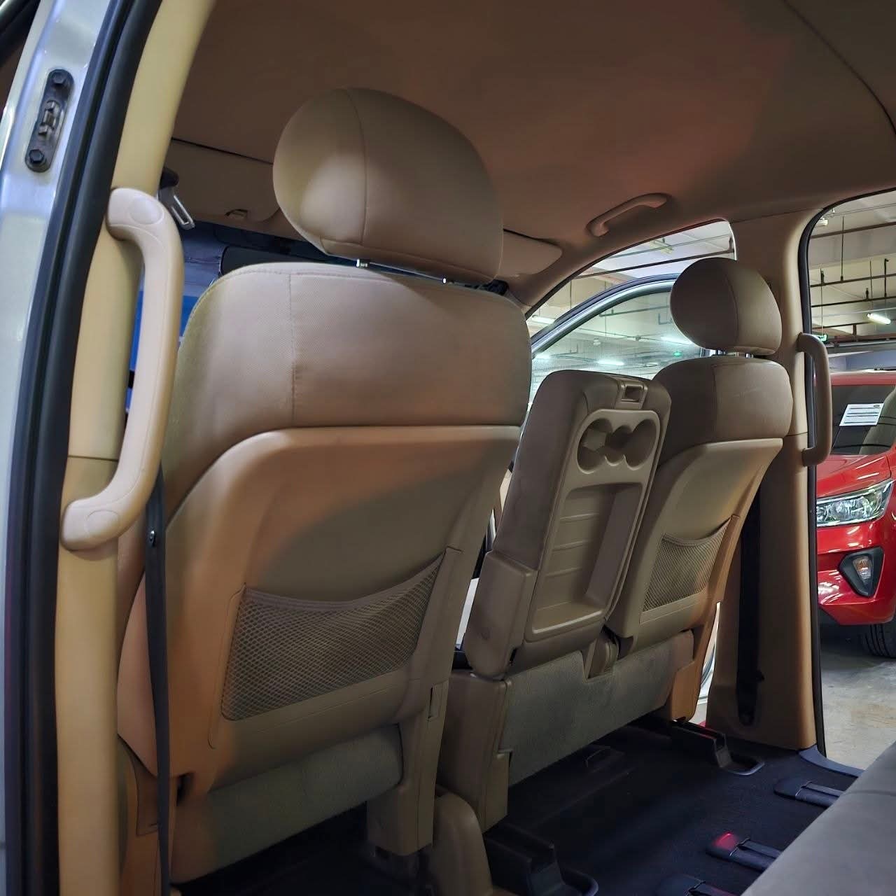 
								2016 Hyundai Grand Starex 2.5L DSL AT full									