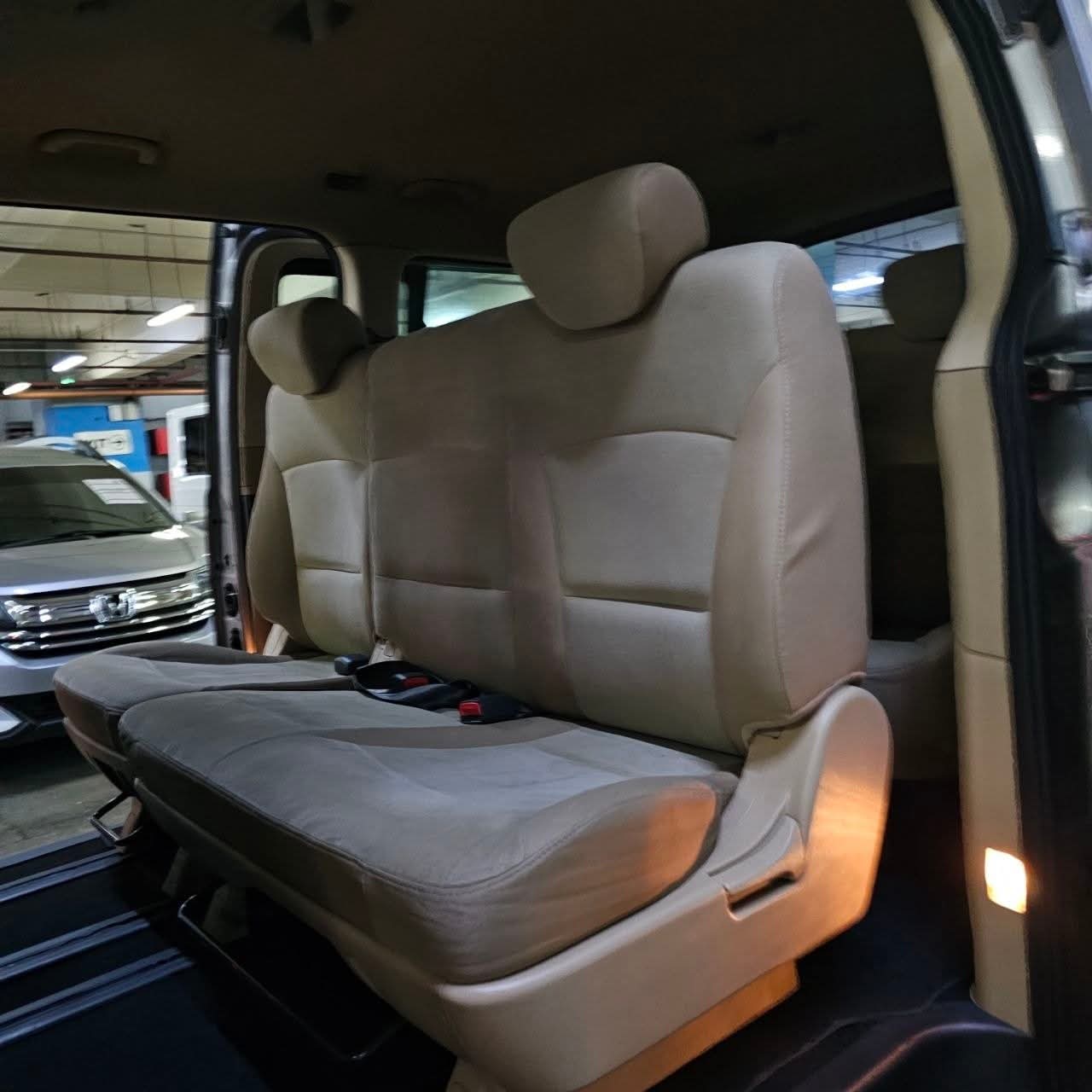 
								2016 Hyundai Grand Starex 2.5L DSL AT full									