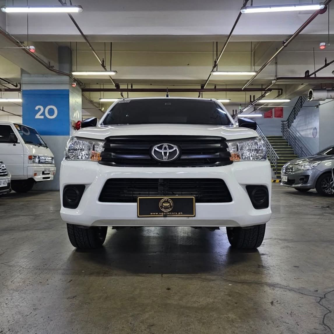 2022 Toyota Hilux 2.4L J 4X2 DSL MT