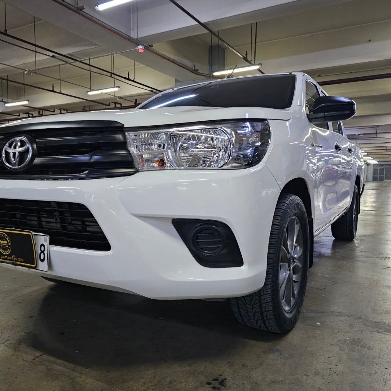 
								2022 Toyota Hilux 2.4L J 4X2 DSL MT full									