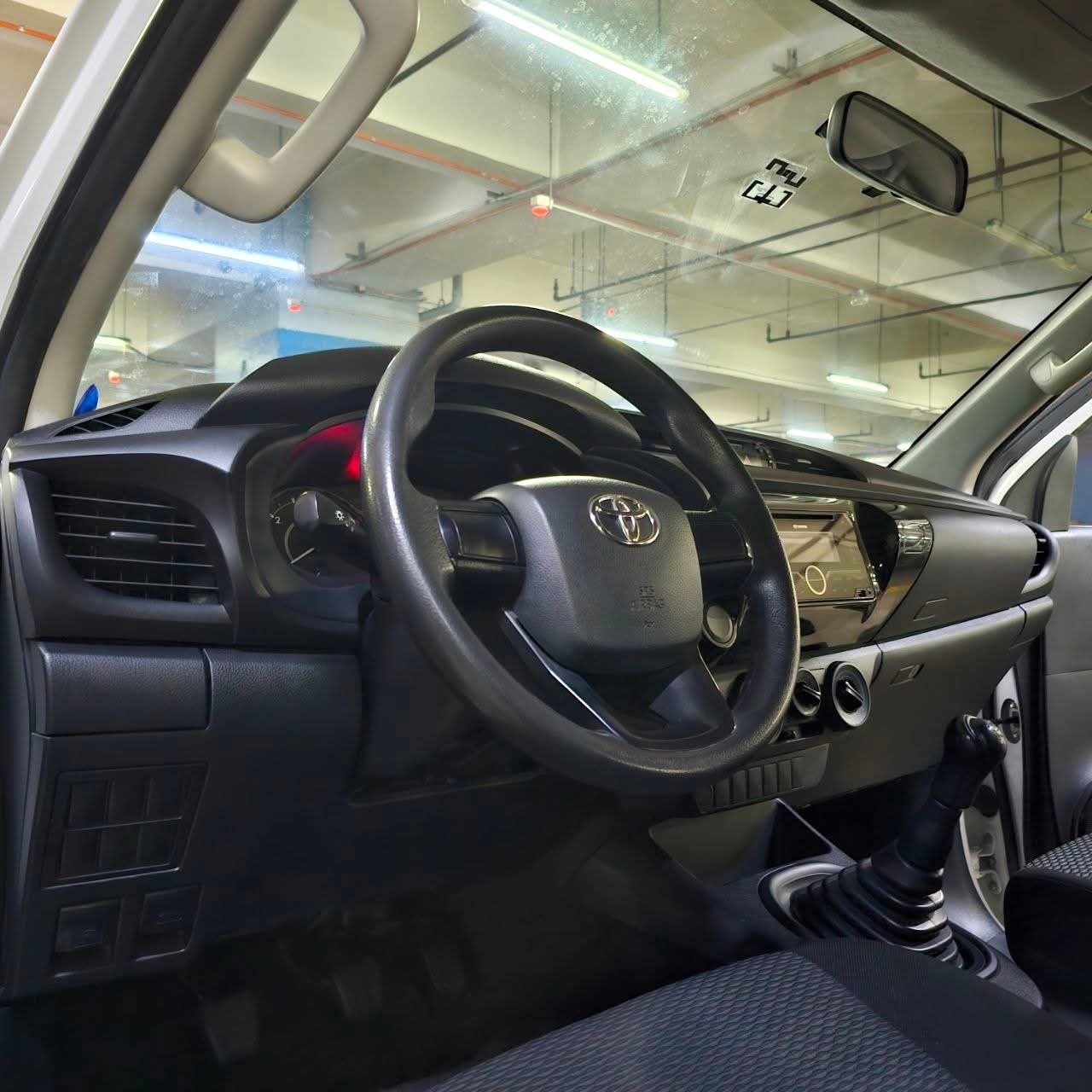 2022 Toyota Hilux 2.4L J 4X2 DSL MT