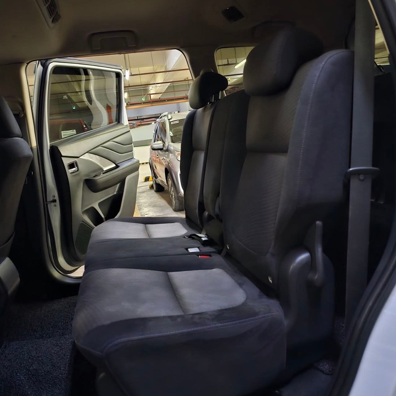 
								2022 Mitsubishi Xpander GLS 1.5L Black Series AT full									