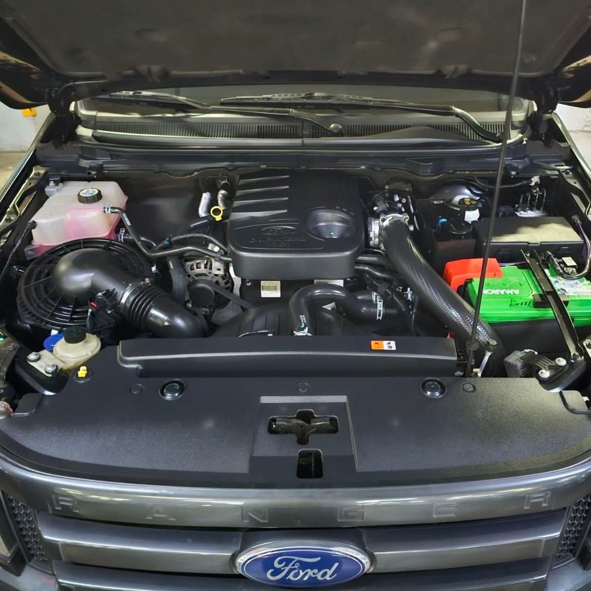
								2015 Ford Ranger Wildtrak 2.2L 4X2 DSL AT full									