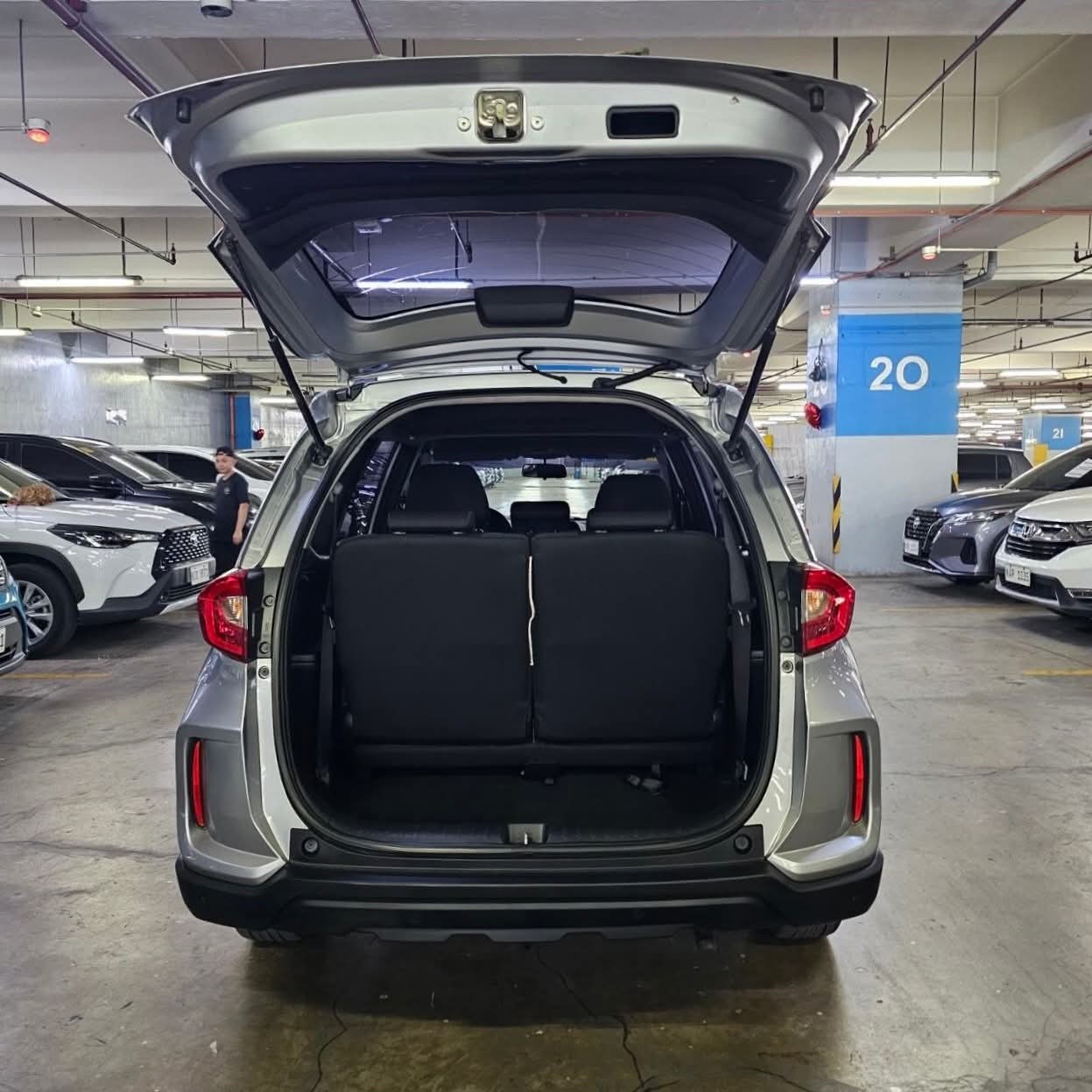 
								2022 Honda BRV 1.5L S CVT AT full									