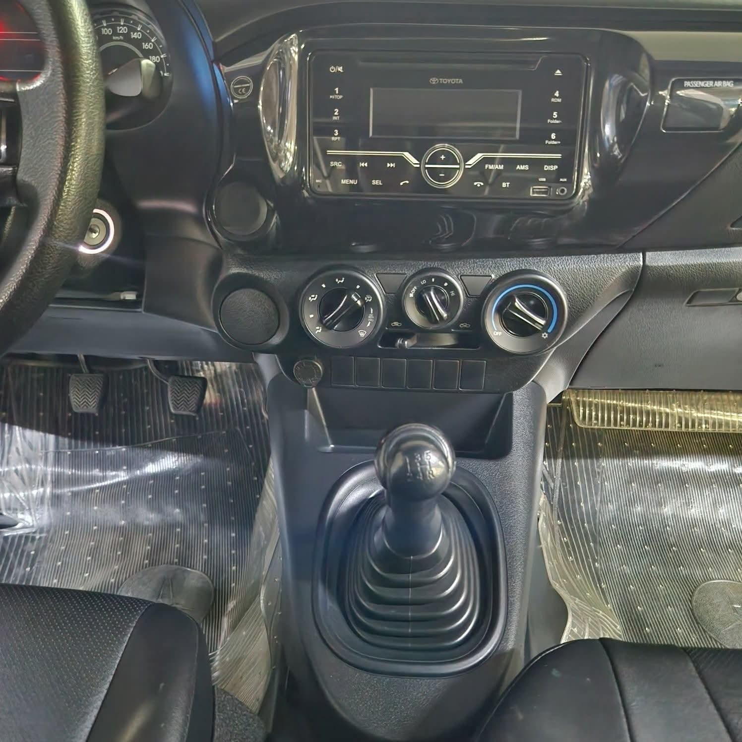 
								2021 Toyota Hilux 2.4L 4X2 FX DSL MT full									