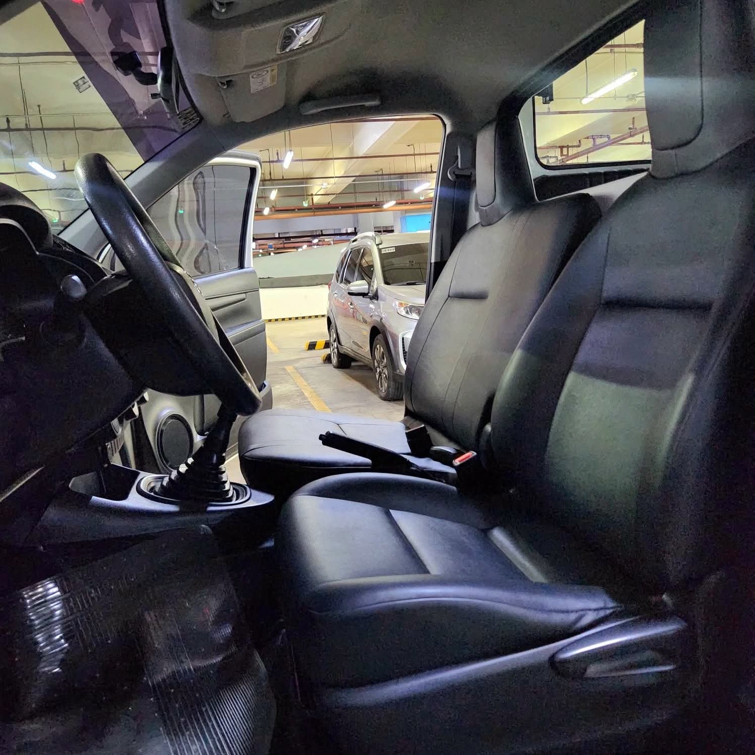 
								2021 Toyota Hilux 2.4L 4X2 FX DSL MT full									