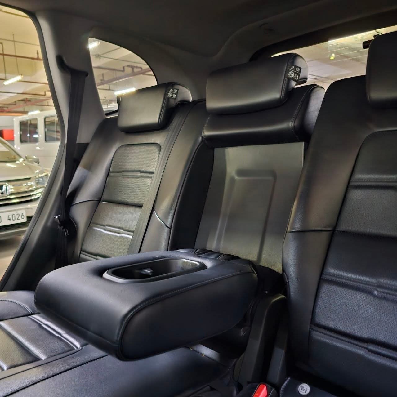 
								2018 Honda CRV 1.6L V DSL AT full									