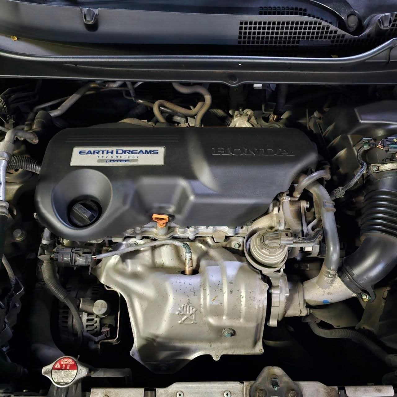 
								2018 Honda CRV 1.6L V DSL AT full									
