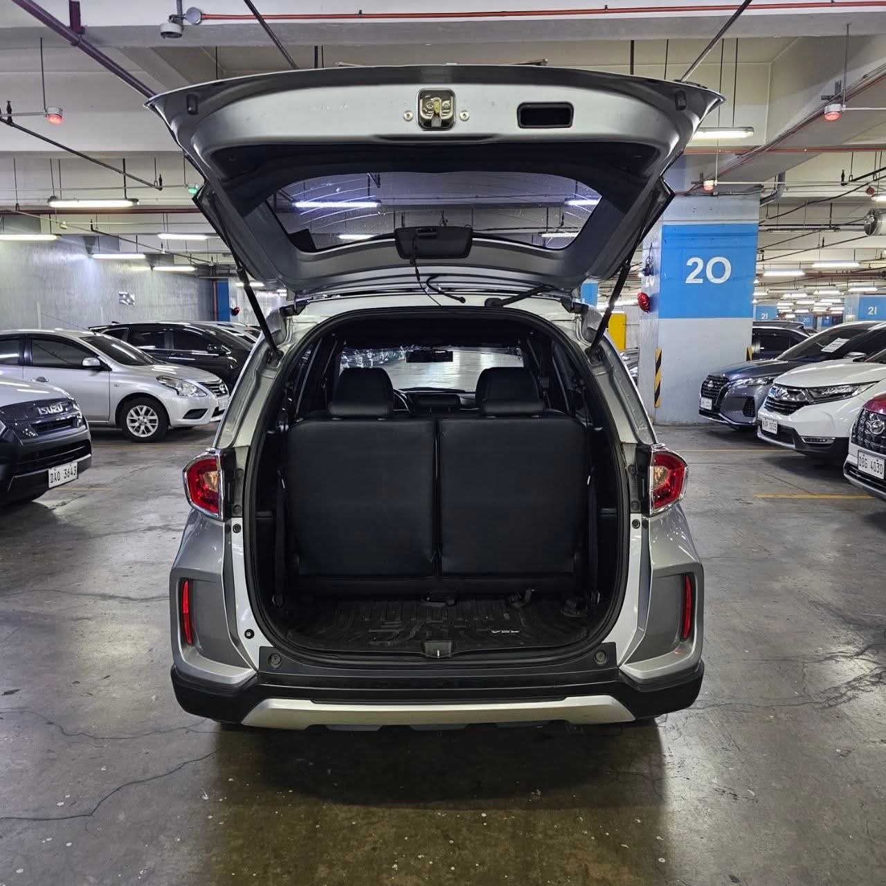 
								2022 Honda BRV 1.5L V CVT AT full									