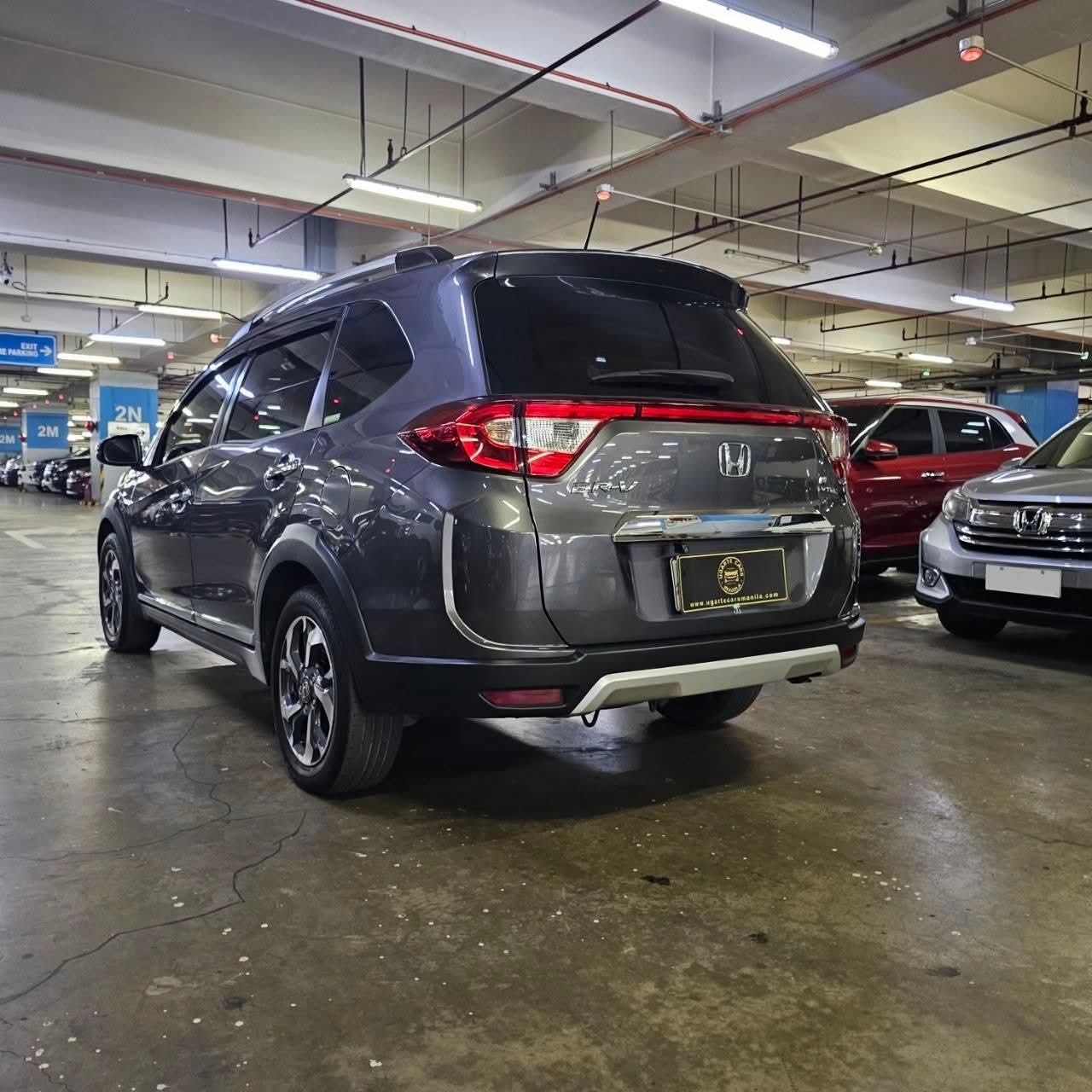 
								2019 Honda BRV V 1.5L CVT AT full									