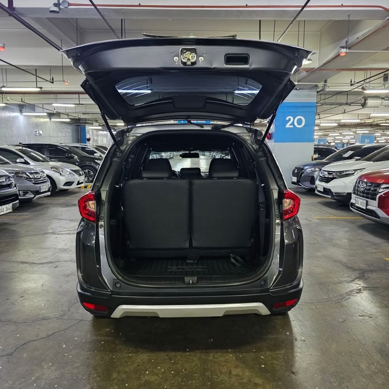 
								2019 Honda BRV V 1.5L CVT AT full									