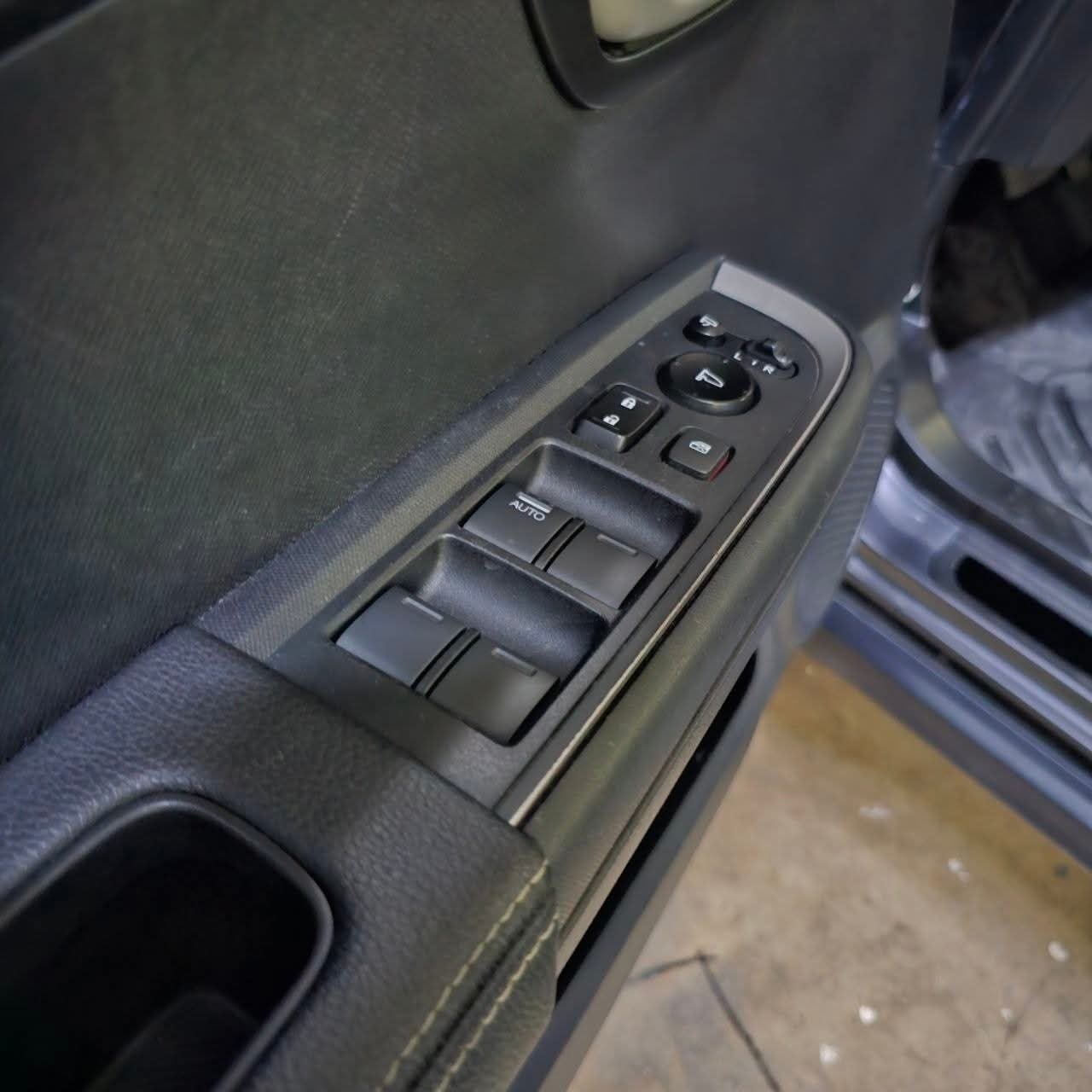 
								2019 Honda BRV V 1.5L CVT AT full									