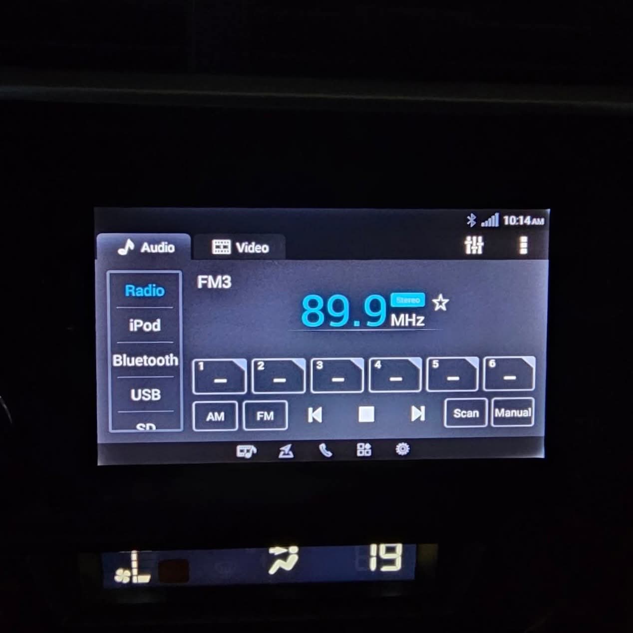 
								2019 Honda BRV V 1.5L CVT AT full									