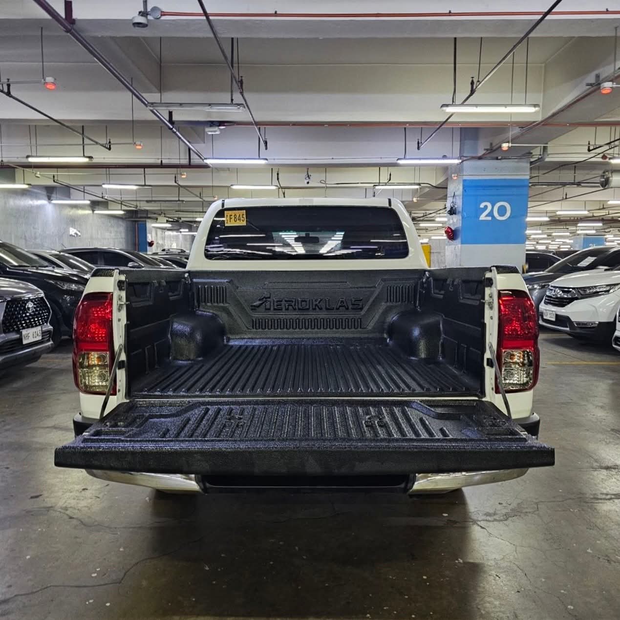 
								2019 Toyota Hilux J 2.4L DSL MT full									