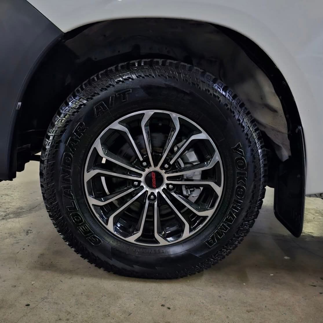 
								2019 Toyota Hilux J 2.4L DSL MT full									