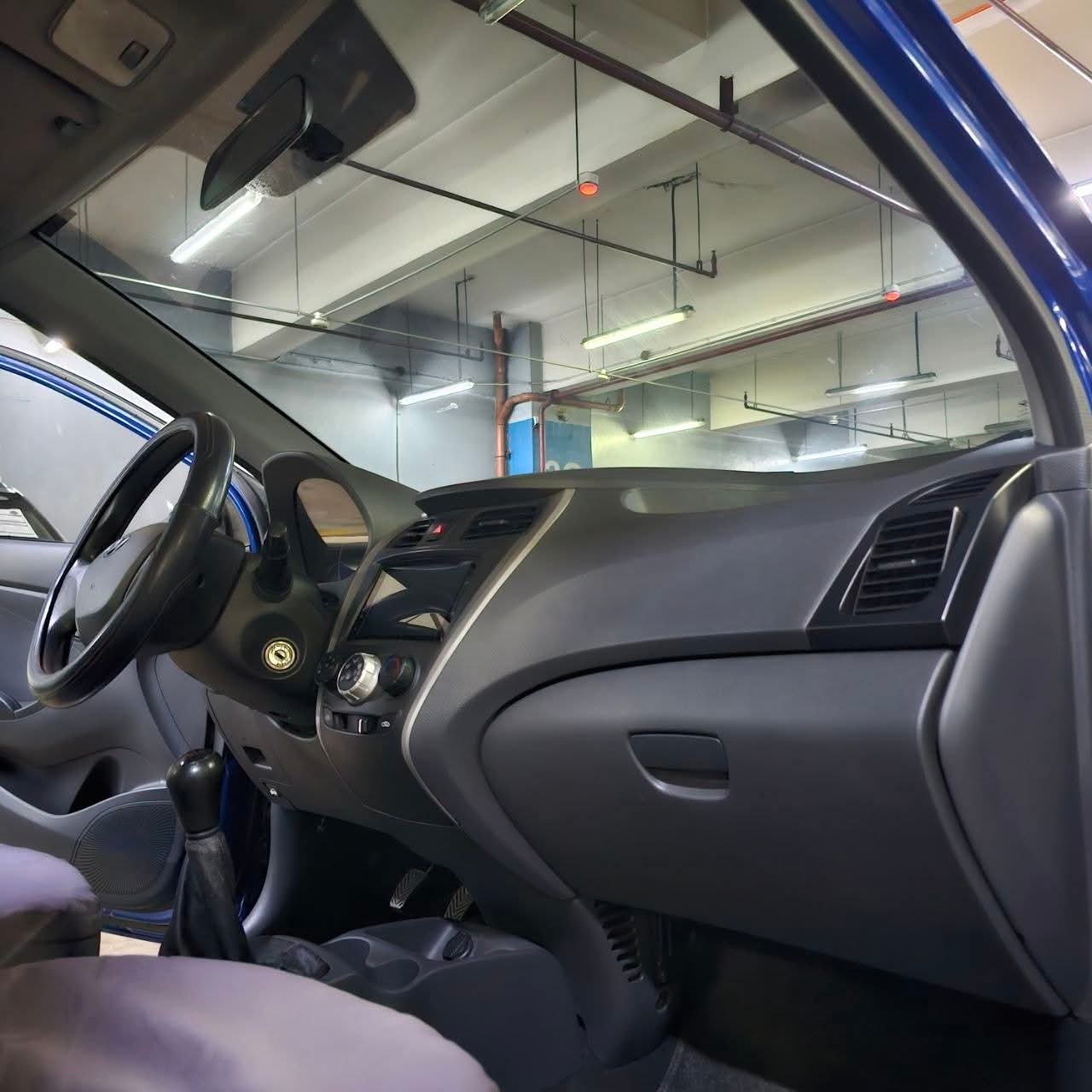 
								2017 Hyundai Eon 0.8L GLX MT full									