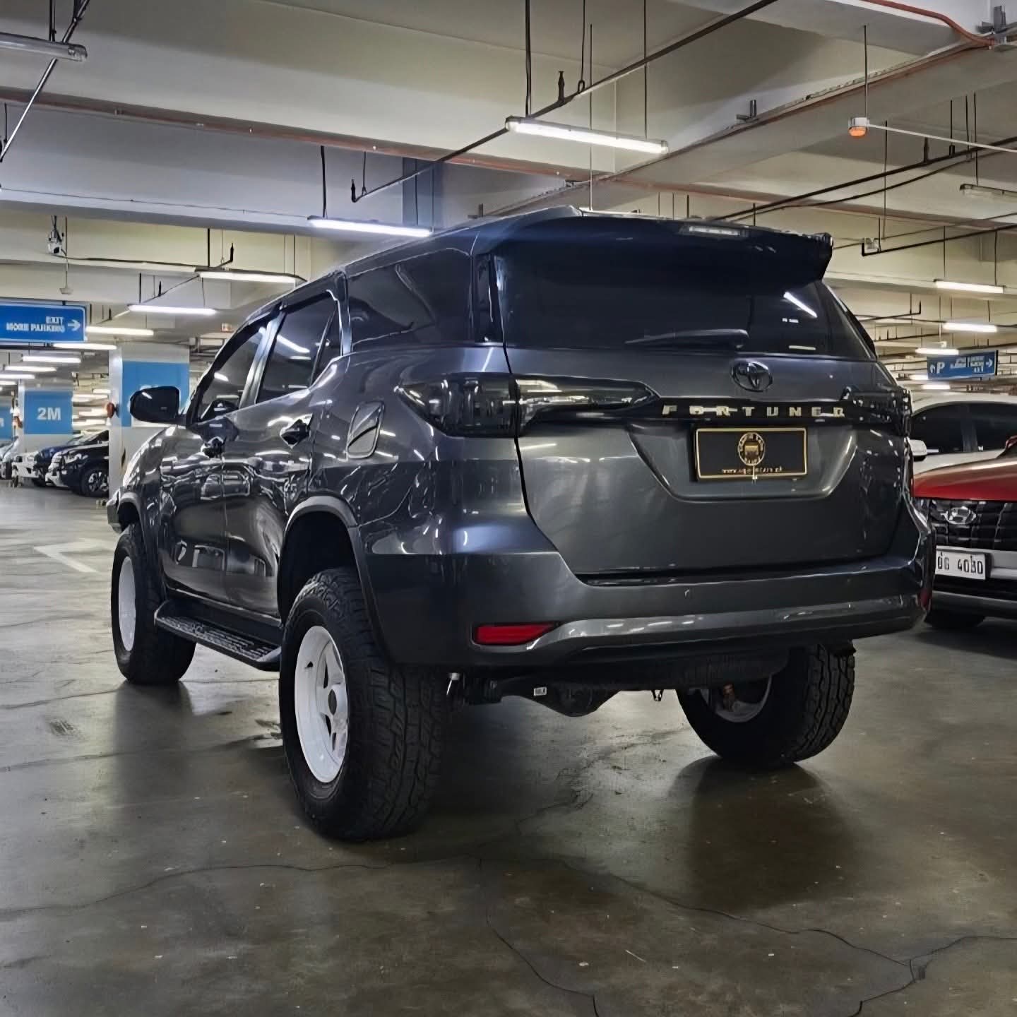 
								2019 Toyota Fortuner G 2.4l 4X2 DSL AT full									