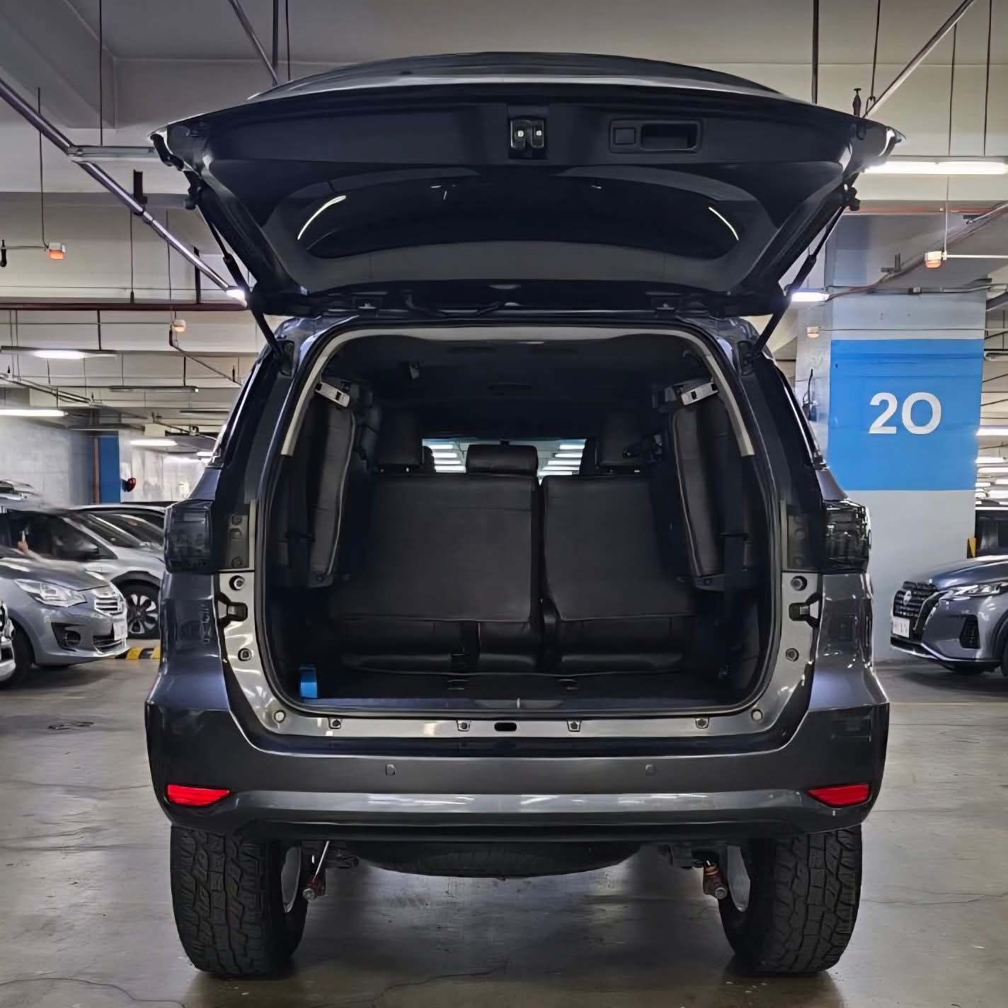 
								2019 Toyota Fortuner G 2.4l 4X2 DSL AT full									