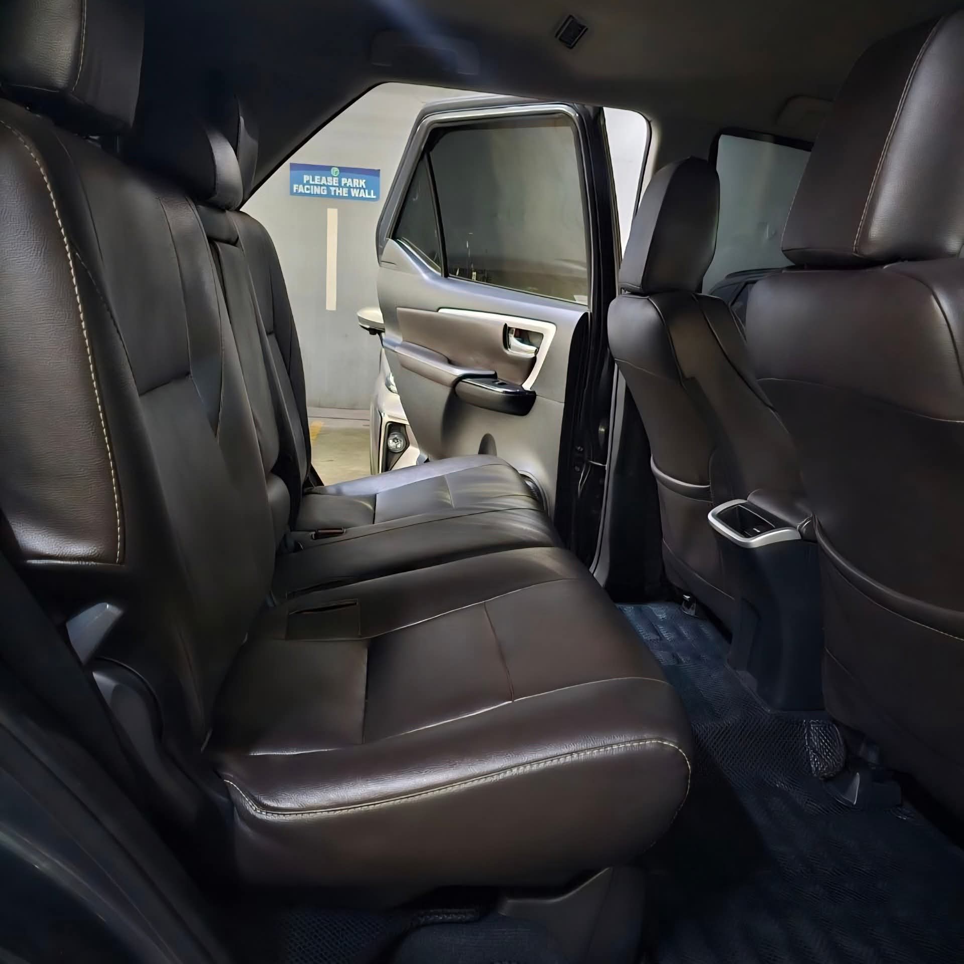 
								2019 Toyota Fortuner G 2.4l 4X2 DSL AT full									