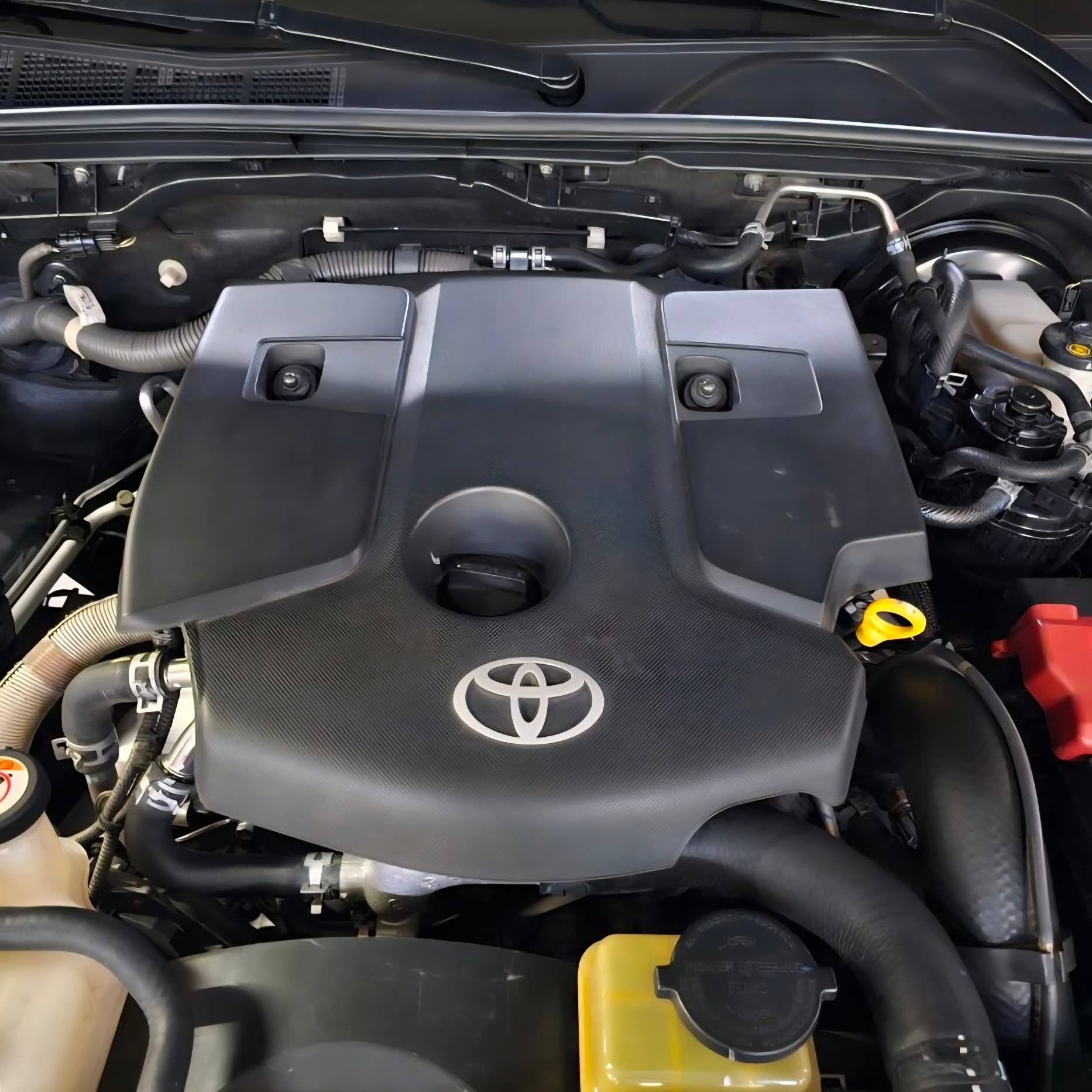 
								2019 Toyota Fortuner G 2.4l 4X2 DSL AT full									