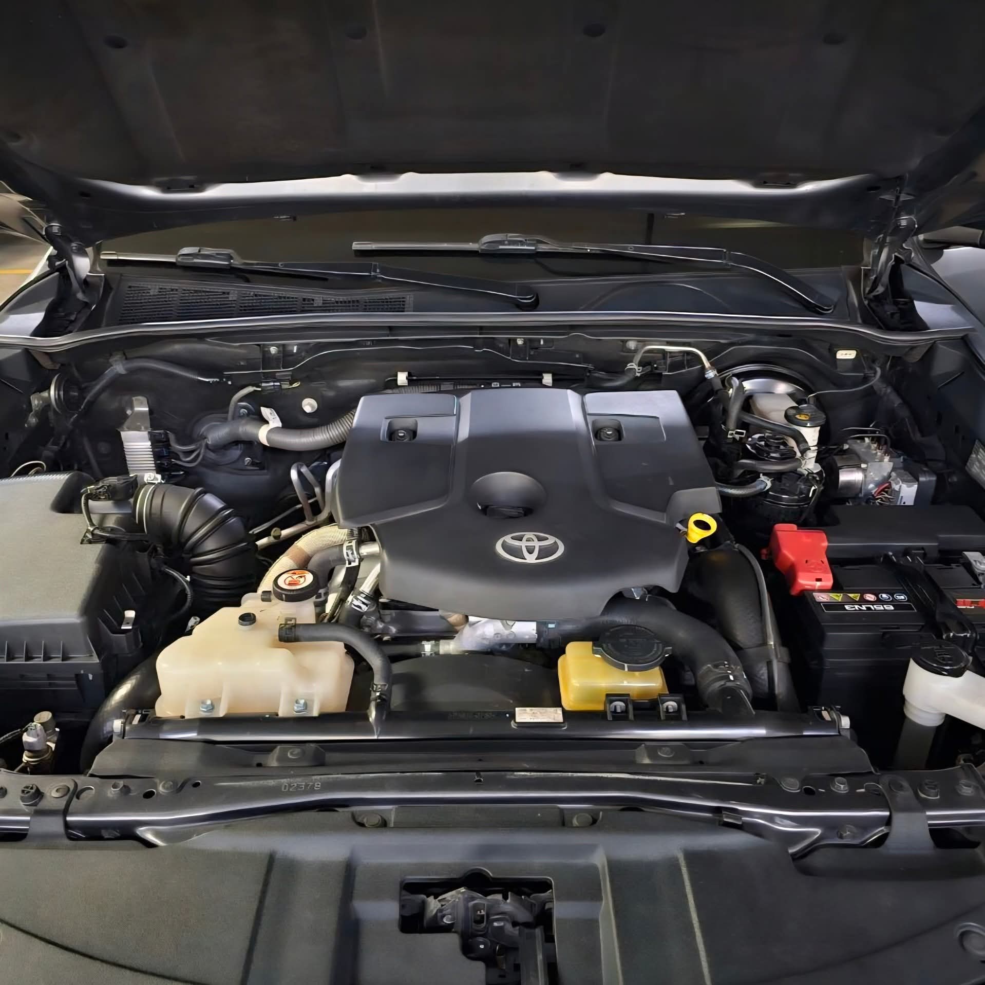 
								2019 Toyota Fortuner G 2.4l 4X2 DSL AT full									