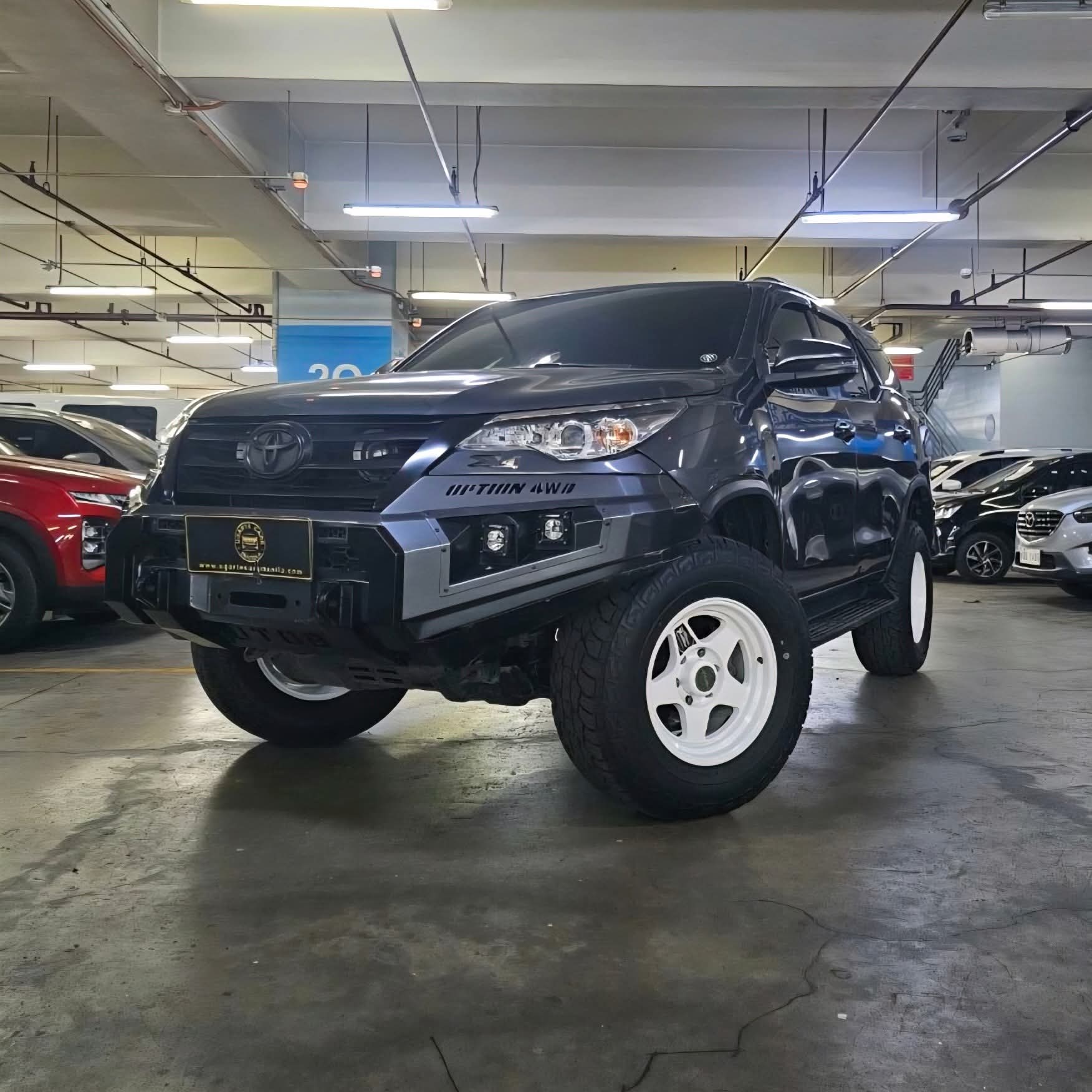 
								2019 Toyota Fortuner G 2.4l 4X2 DSL AT full									