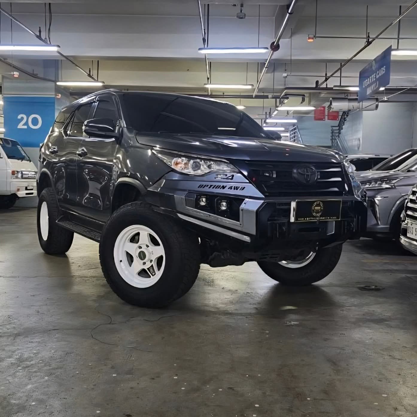
								2019 Toyota Fortuner G 2.4l 4X2 DSL AT full									