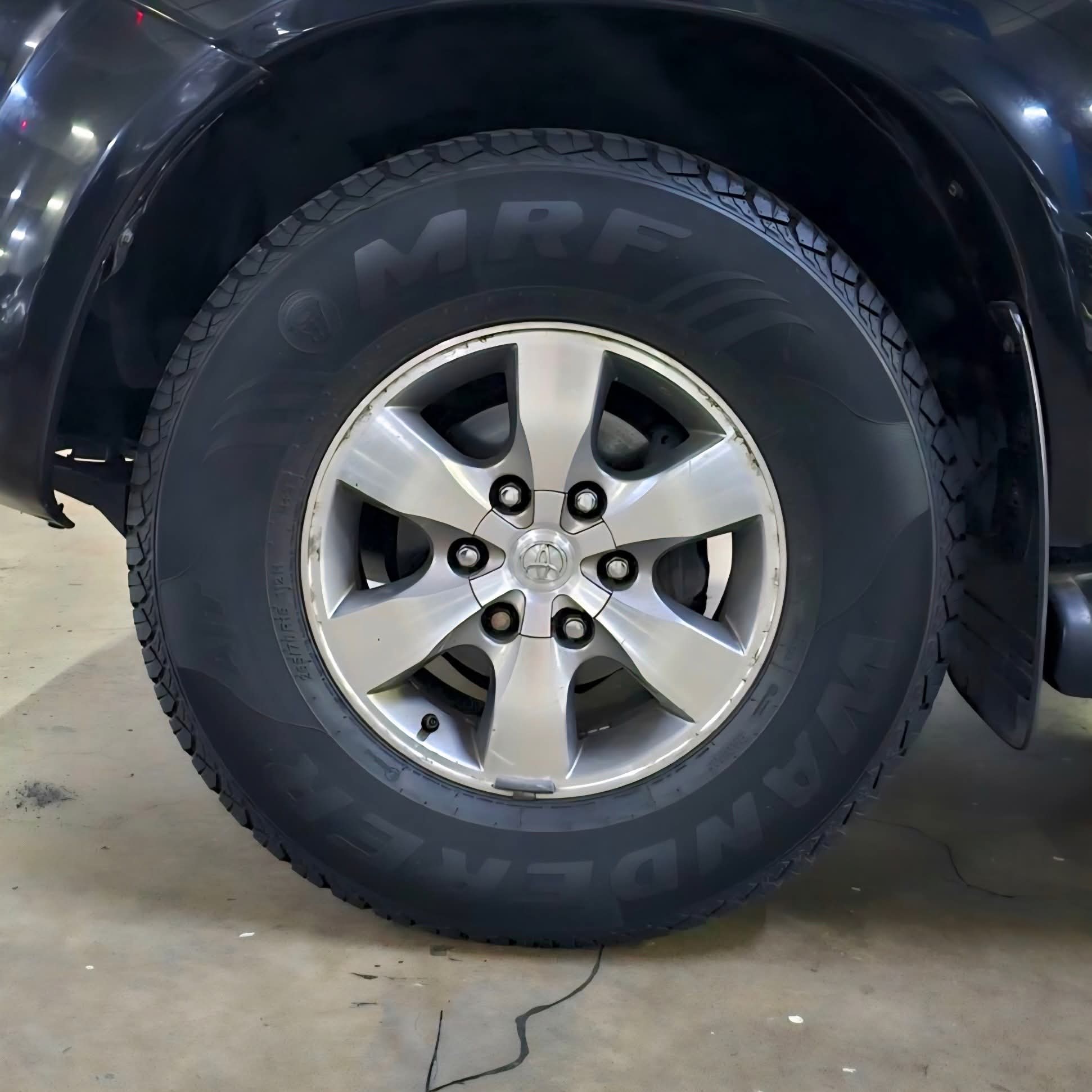 2006 Toyota Fortuner G 2.5L DSL 4X2 DSL AT