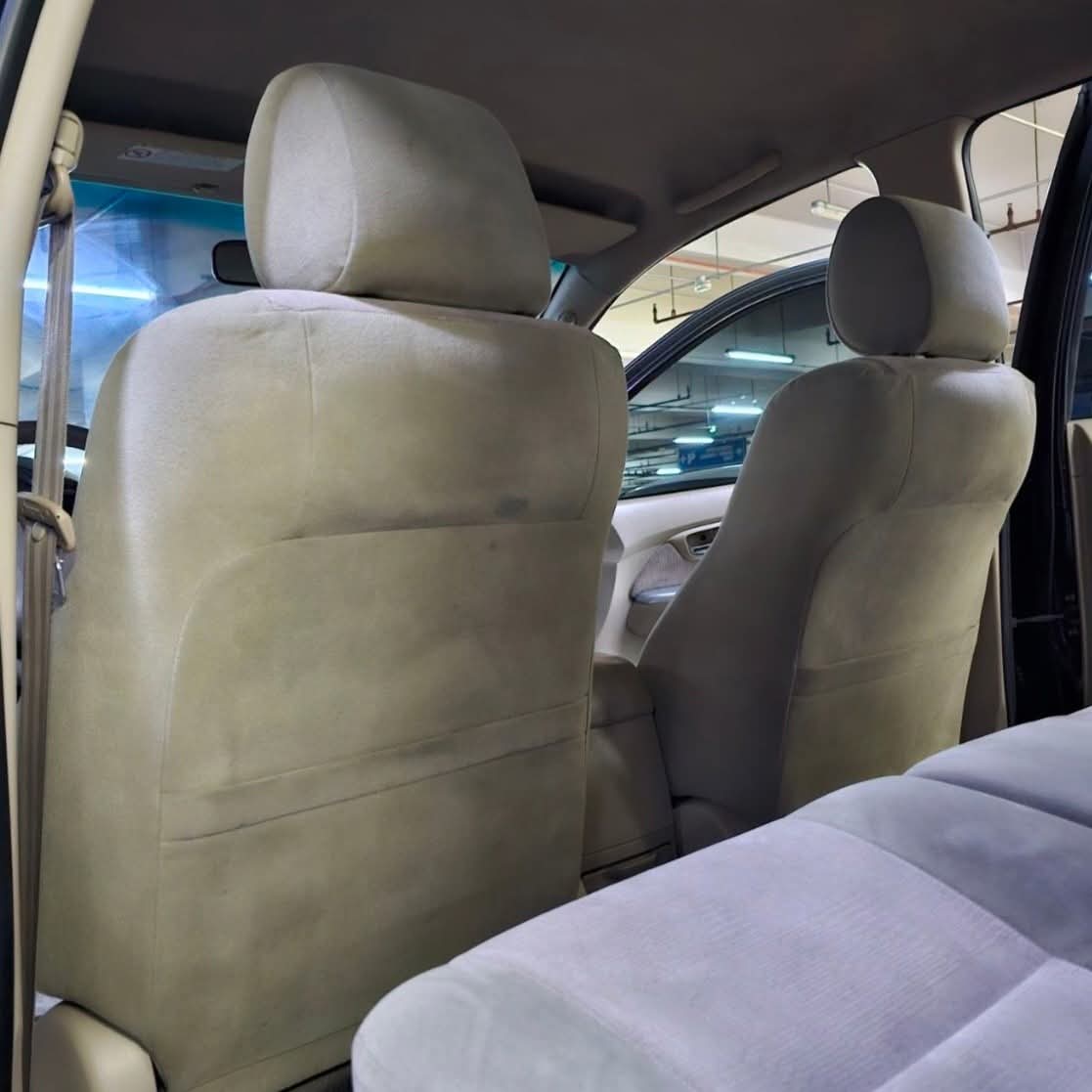 
								2006 Toyota Fortuner G 2.5L DSL 4X2 DSL AT full									