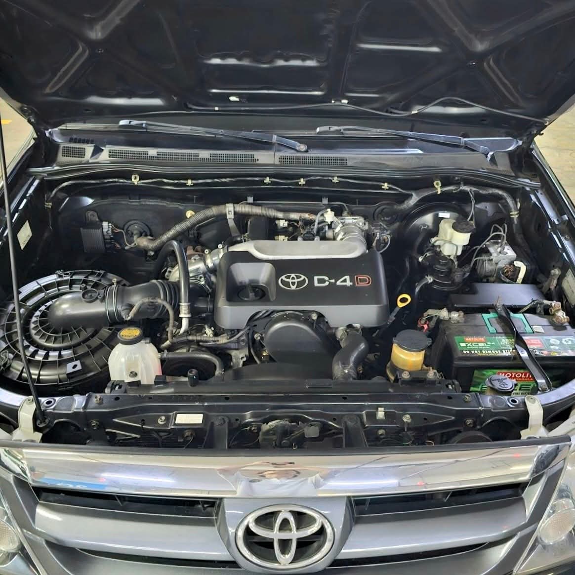 
								2006 Toyota Fortuner G 2.5L DSL 4X2 DSL AT full									