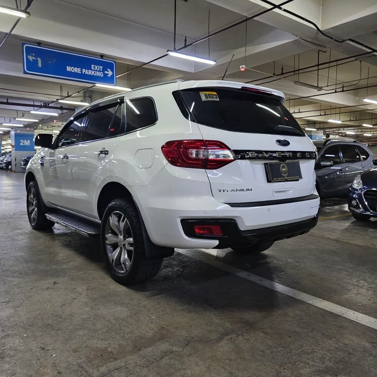 
								2016 Ford everest Titanium 4X4 3.2L DSL AT full									