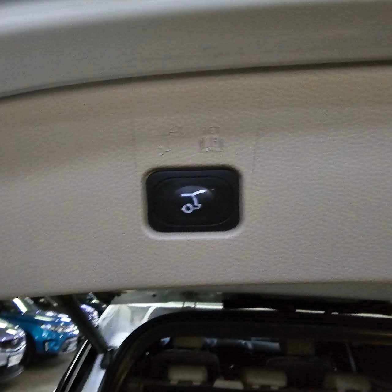 
								2016 Ford everest Titanium 4X4 3.2L DSL AT full									