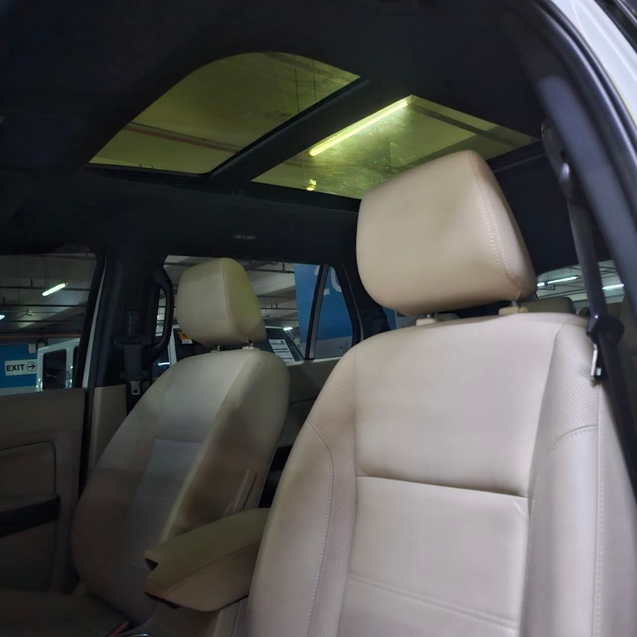 
								2016 Ford everest Titanium 4X4 3.2L DSL AT full									