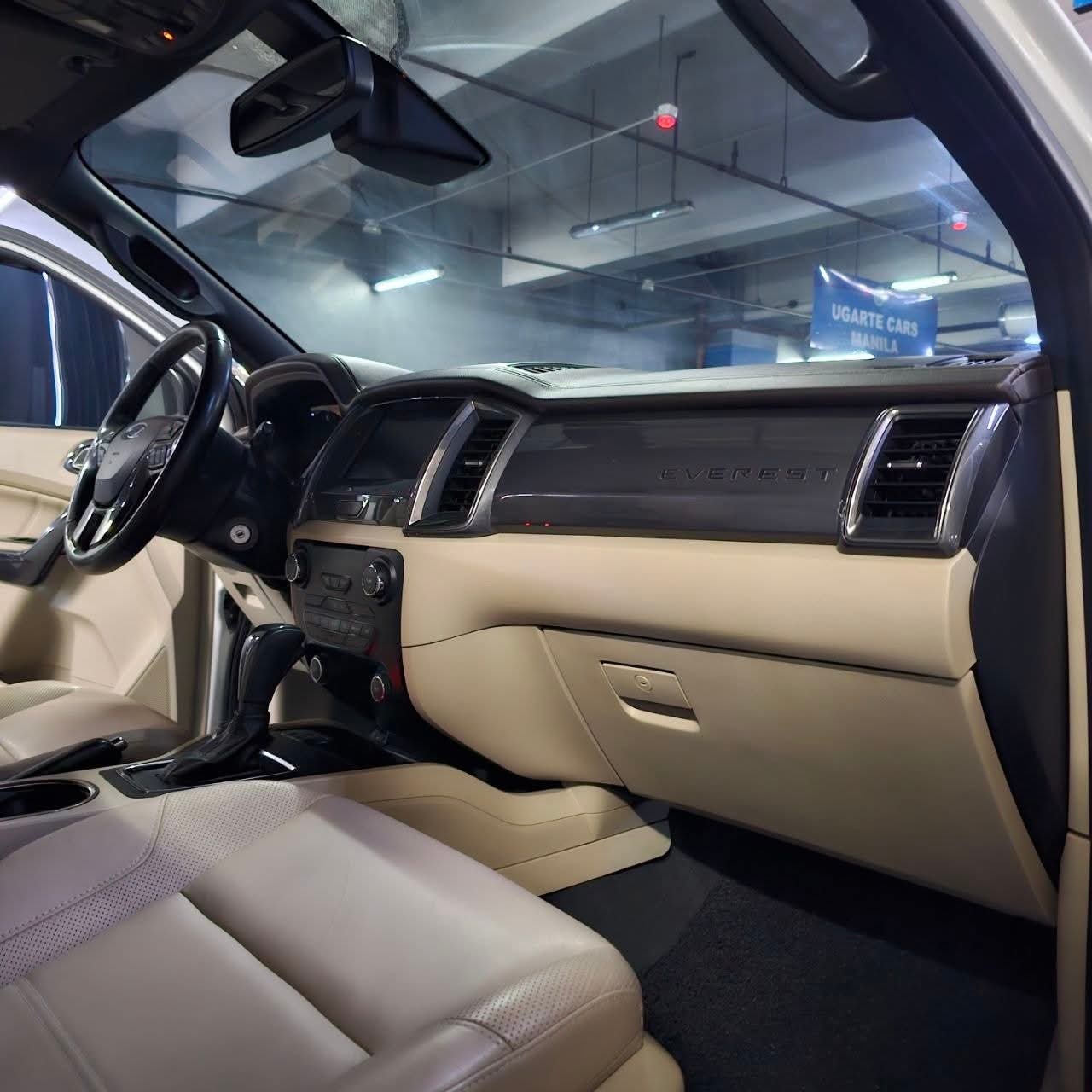 
								2016 Ford everest Titanium 4X4 3.2L DSL AT full									