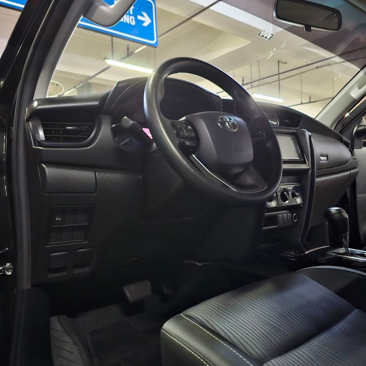 
								2021 Toyota Fortuner 2.4L 4X2 G DSL AT full									