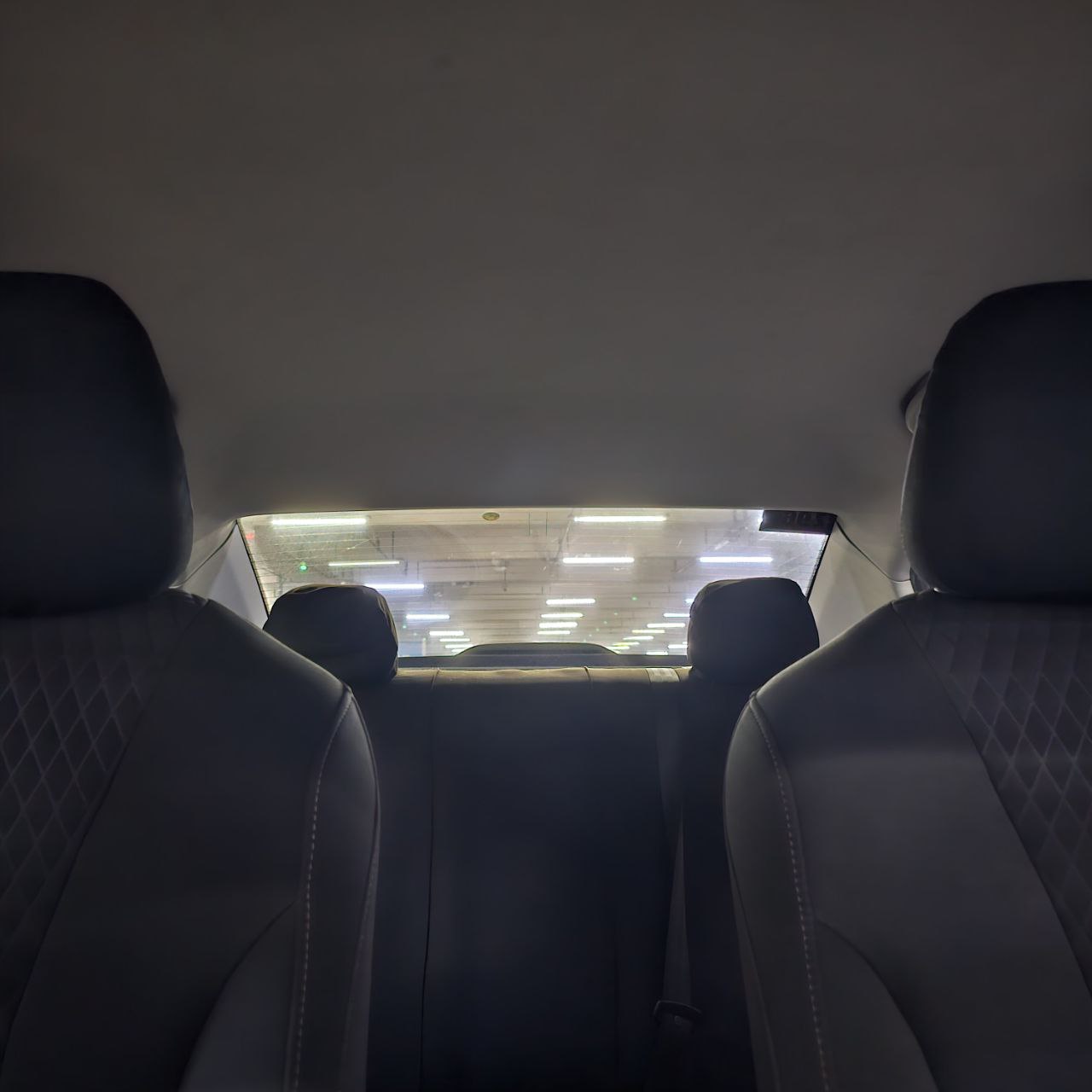 
								2023 MG 5 Core 1.5L AT full									