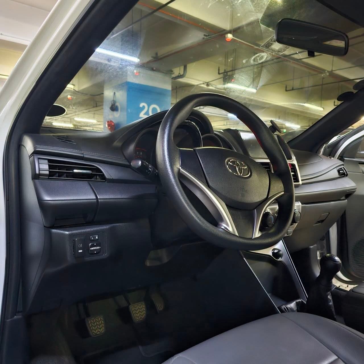 
								2017 Toyota Yaris 1.3L E MT full									